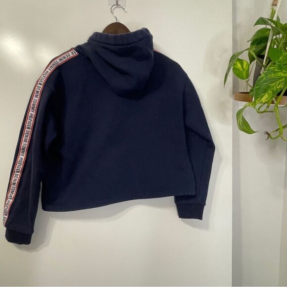 Tommy Hilfiger‎ Navy Blue Crop Hoodie Size M Womens - Picture 2 of 9